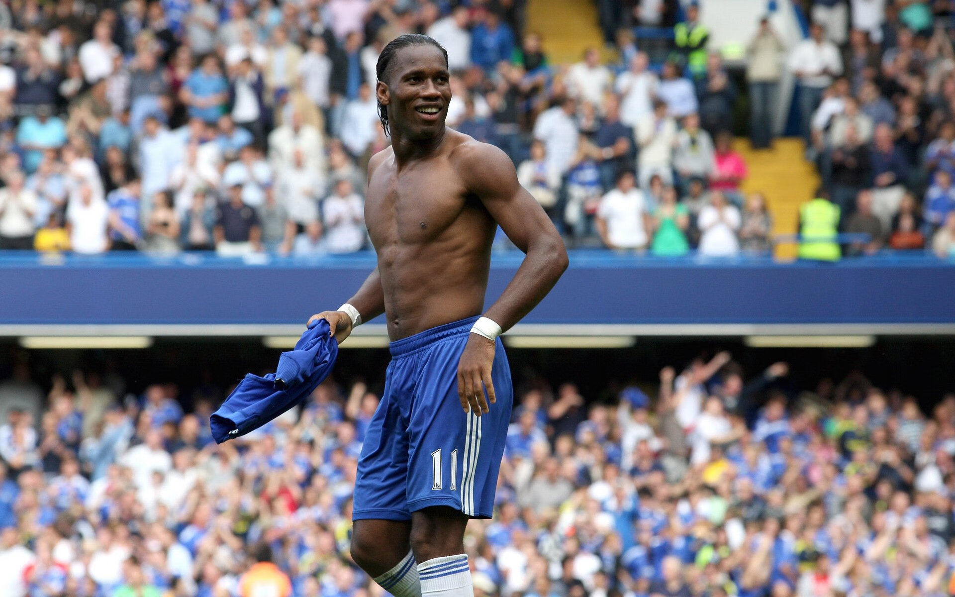 战术解析:不同球队的配置和变化背后,球队战术怎么设置